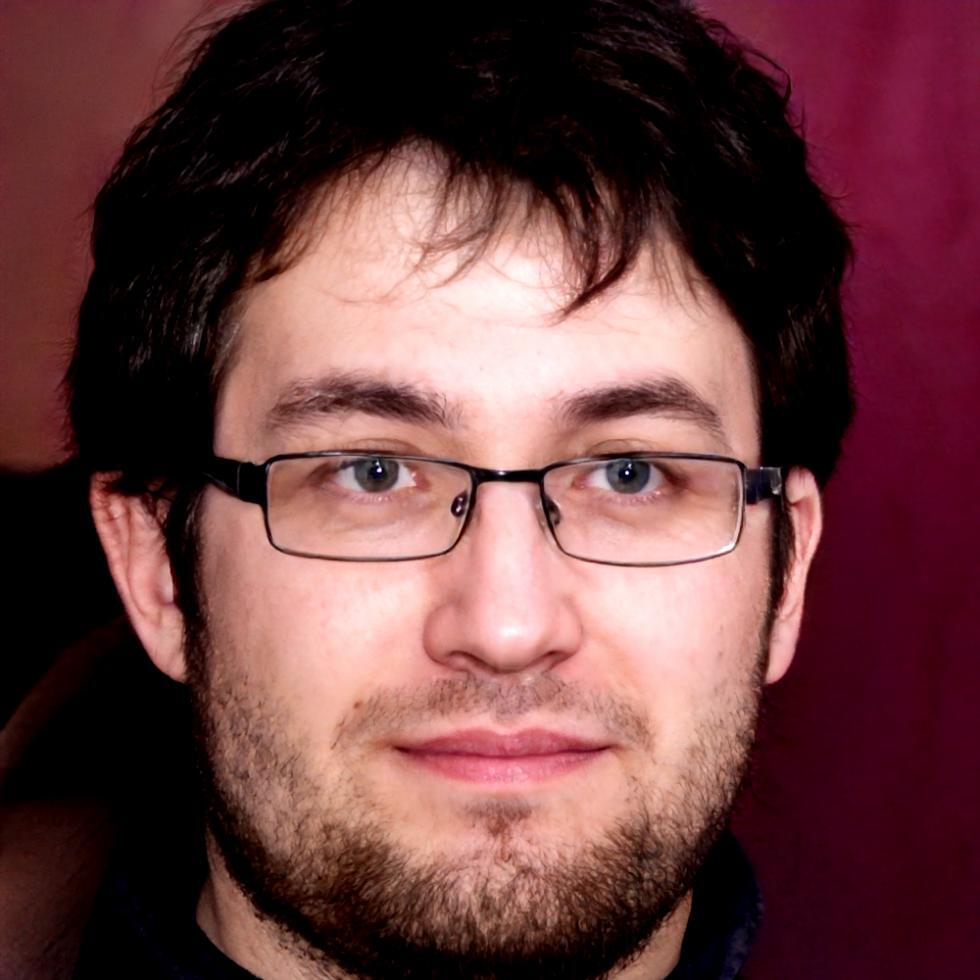Portrait de Vincent Khalil, spécialiste en optimisation financière